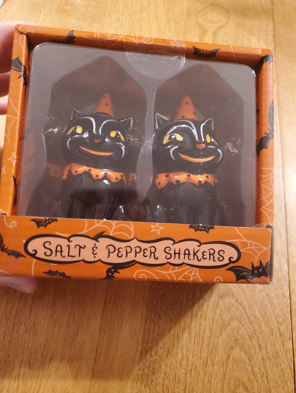 Johanna Parker Nostalgia Ceramic Black Cat Salt & Pepper Shaker Set